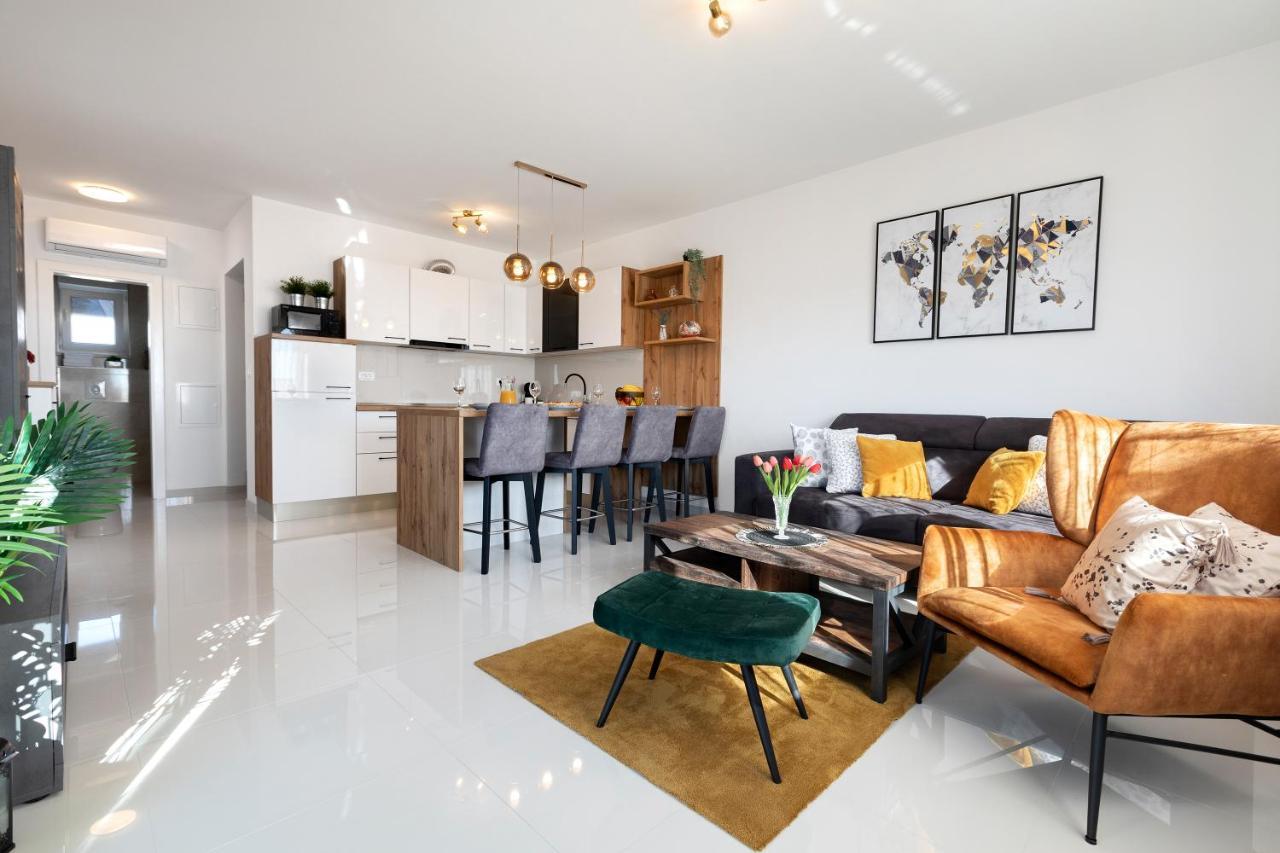 Sunny Island Apartment Trogir Kültér fotó