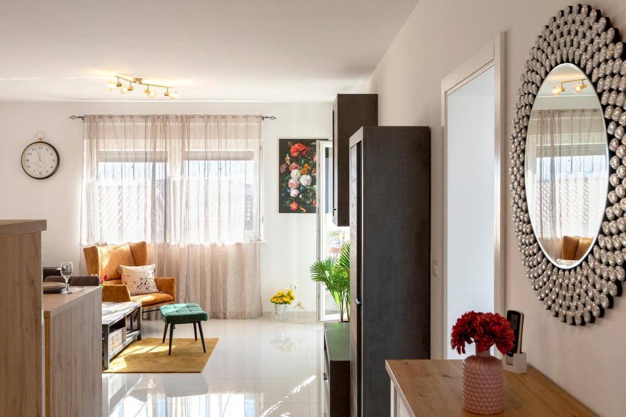 Sunny Island Apartment Trogir Kültér fotó